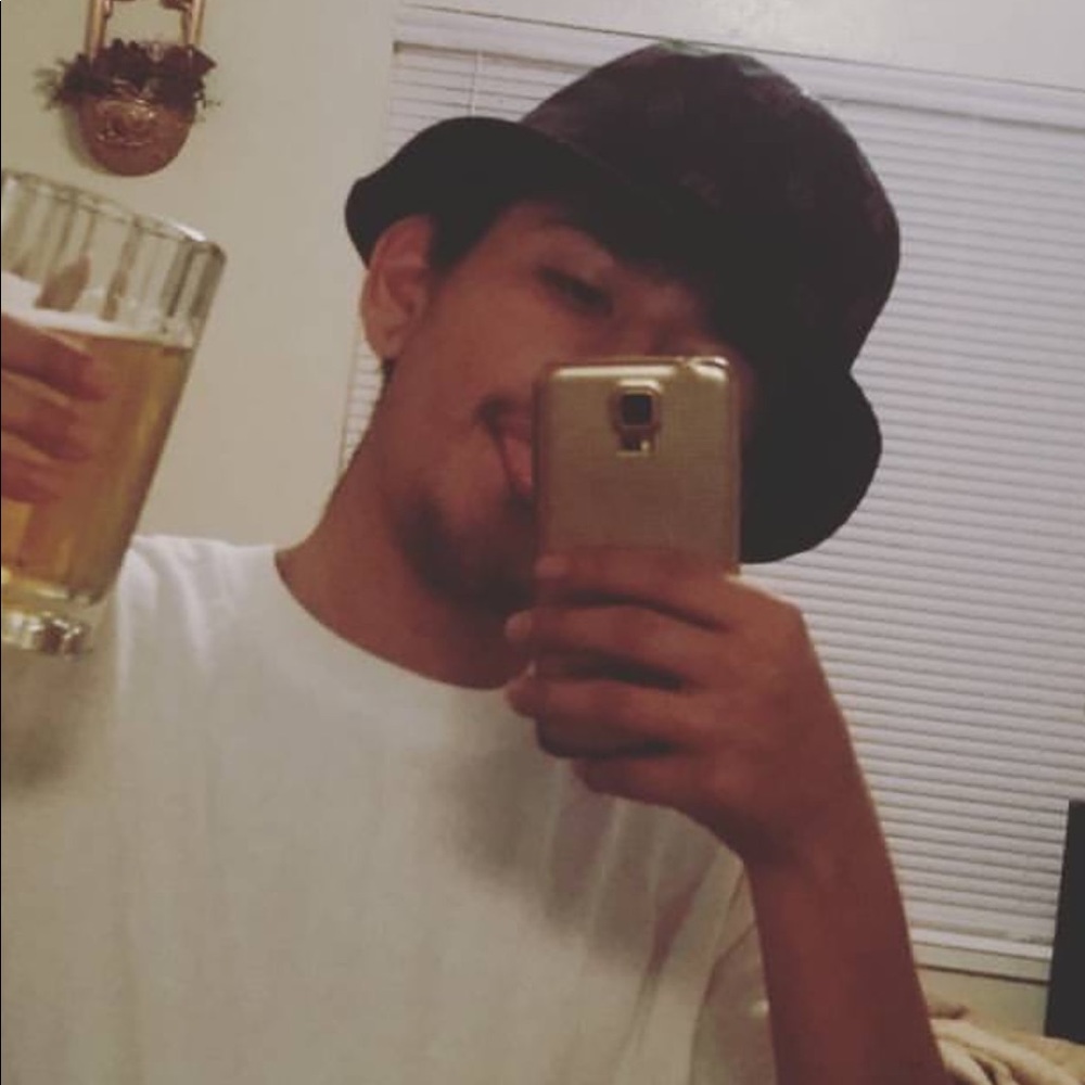 Meet your Posher, Luis